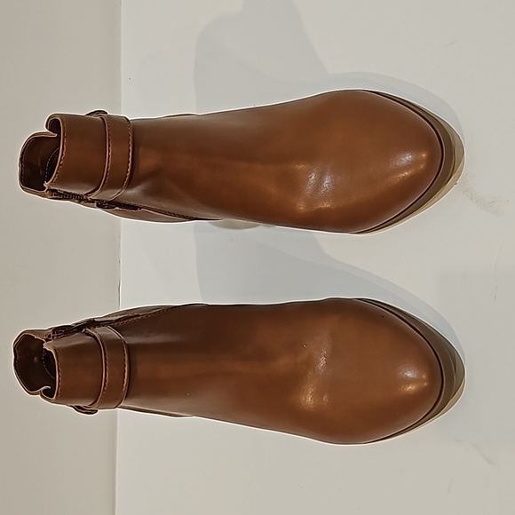 Charter Club Women’s Pixxy Tan Brown Heeled Ankle Boots Size 10M - Picture 4 of 8